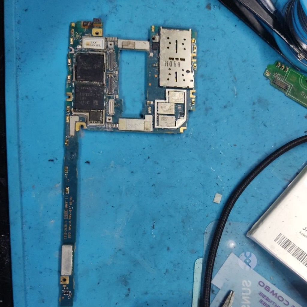 Mesin Xperia 1 AU Matot Bahan ex servis