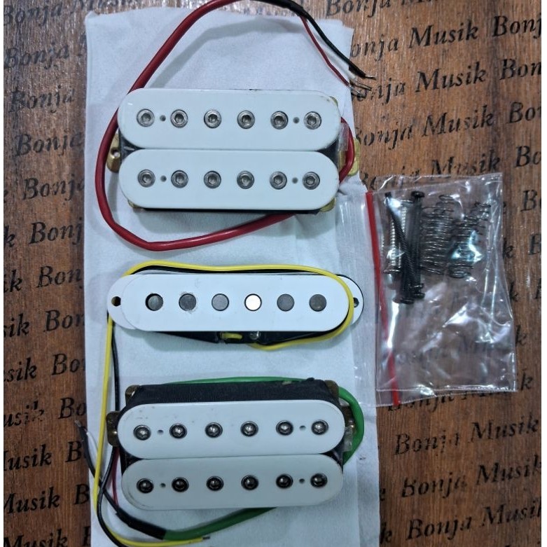 pickup ibanez Type Quantum HSH for Gitar Ibanez HSH White  cover