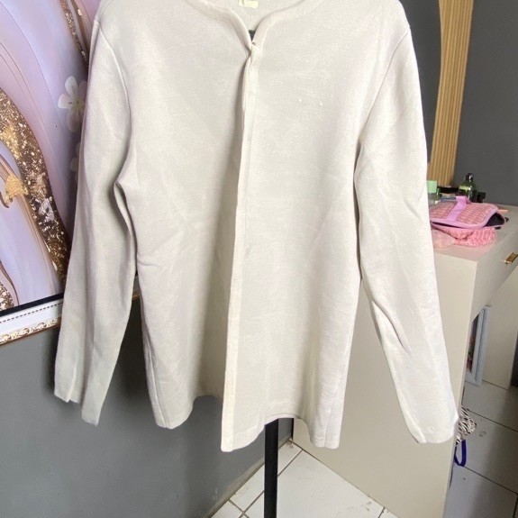 Preloved cardi ivory