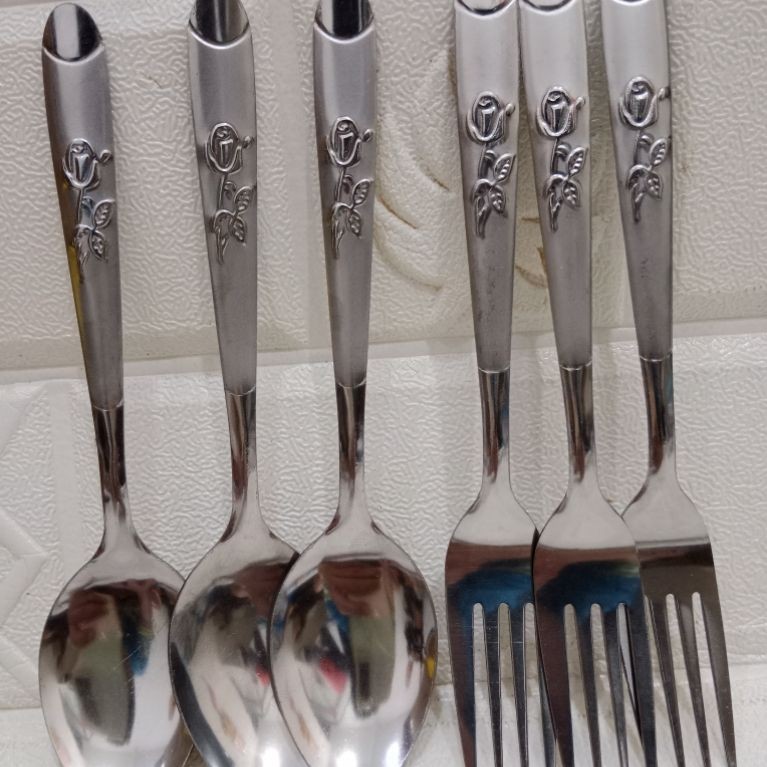 (12 / 6 Pcs)Sendok atau Garpu Makan Motif Bunga/Sendok Makan Stainless