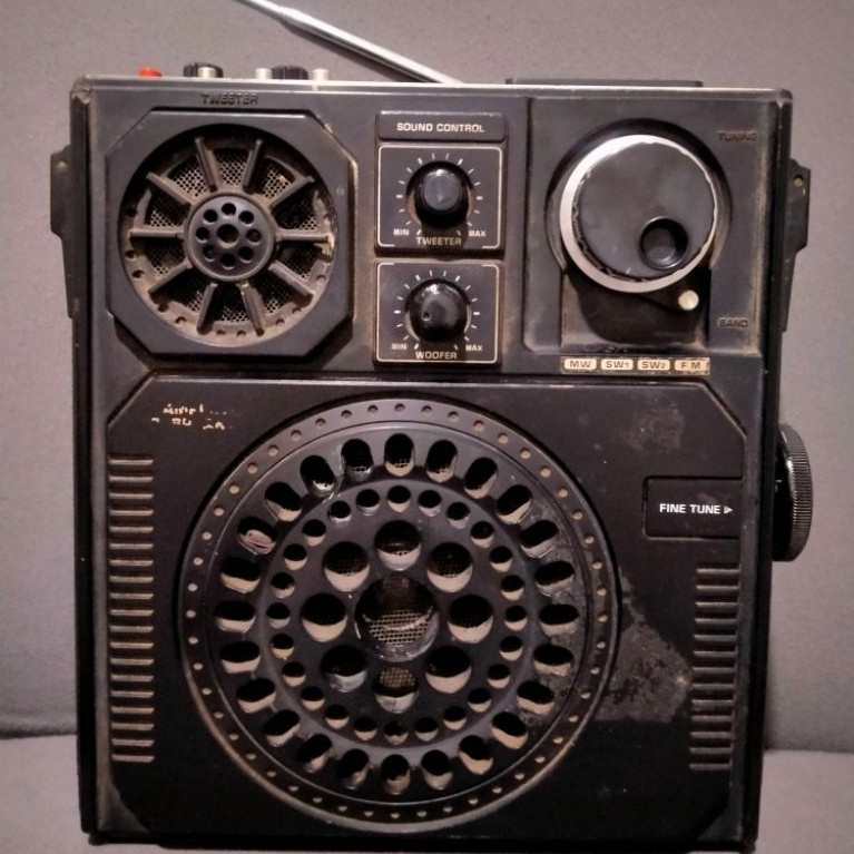 Radio jadul Sanyo nyala FM saja ganti mesin