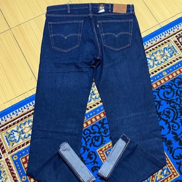 Celana Jeans Levis 501 Blue Navy Color - size 42