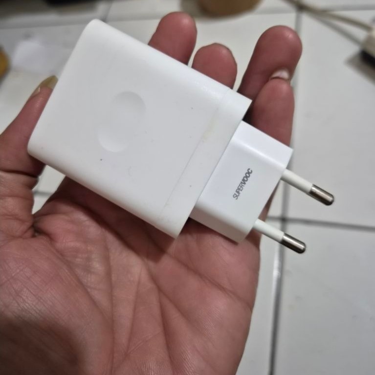 adaptor charger oppo 45 watt original bawaan Hp