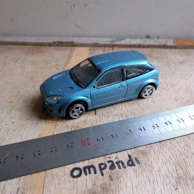 DIECAST HONGWELL MOBIL FORD FOCUS OPC99