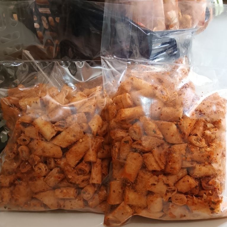 lumpia kering pedas manis