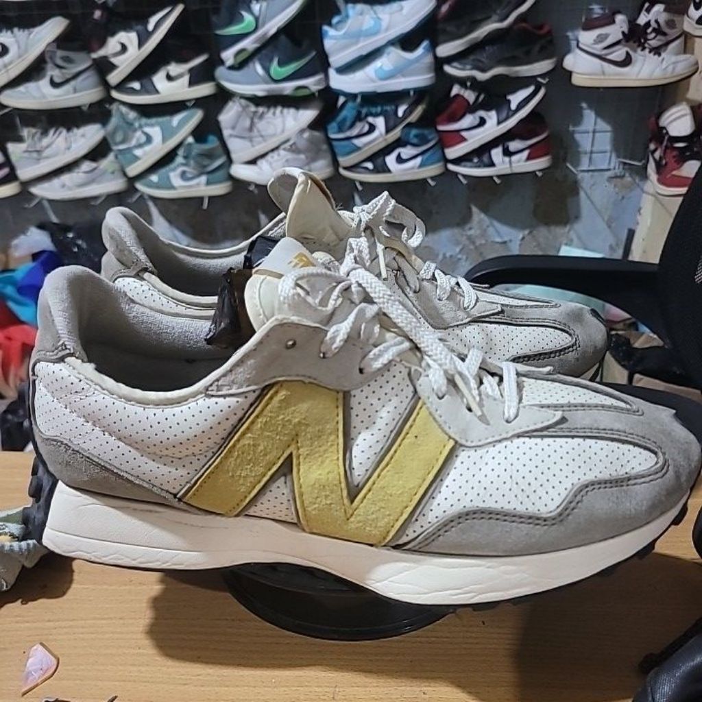 Sepatu low size 46,5