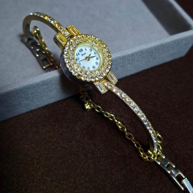 Lady Crystal Bangle Quartz || Jan Tangan Wanita Bangle || Jam Tangan Vintage