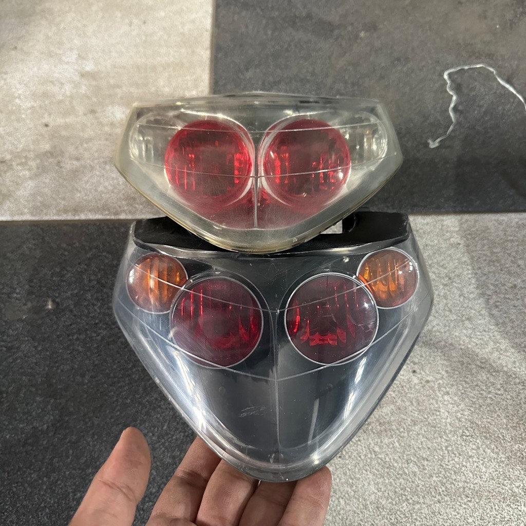 stoplamp cbr 150 old thailand original tail light lampu belakang honda cbr 150r kpp stanley