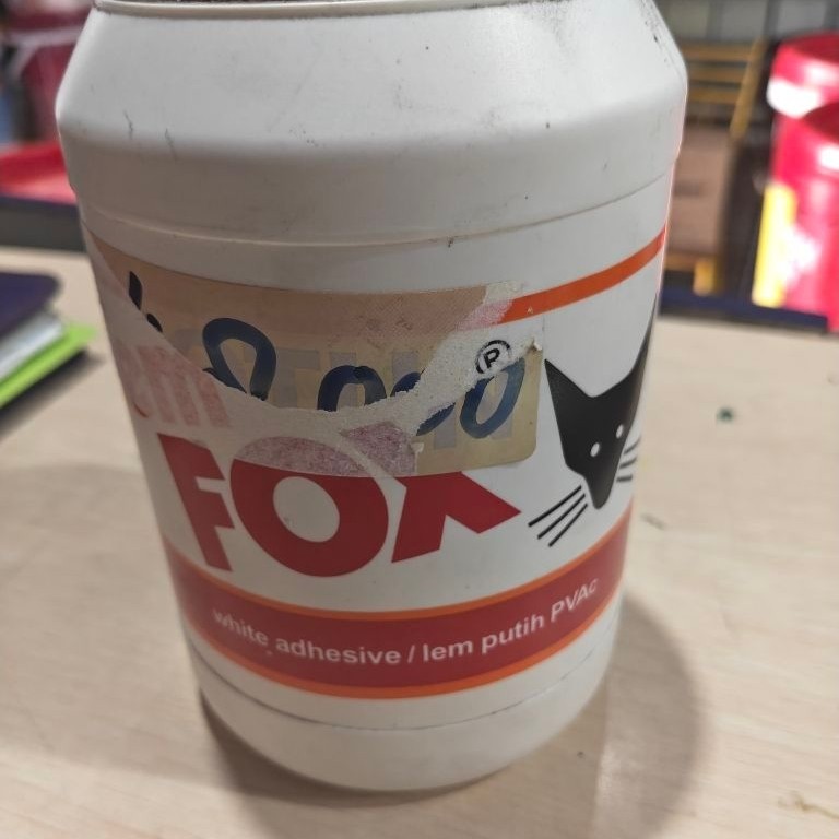 Lem fox lem putih 1kg