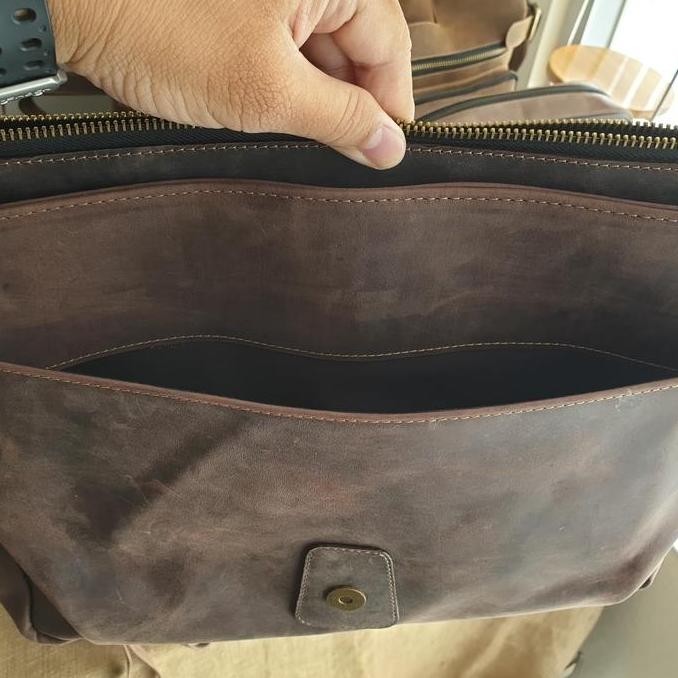 Postman Bag Kulit Asli, Sling Bag Kulit Sapi Crazyhorse, Tas Selempang