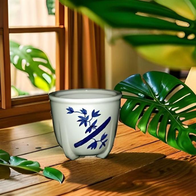 TERMURAH - Vas Bunga Keramik Unik Model Oncom Putih Lukis Biru