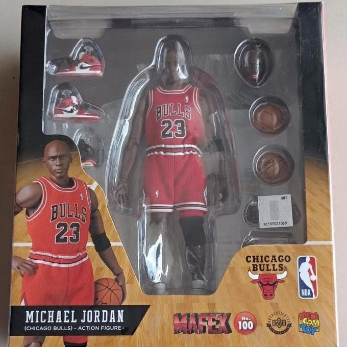 Action Figure  Mafex Michael Jordan