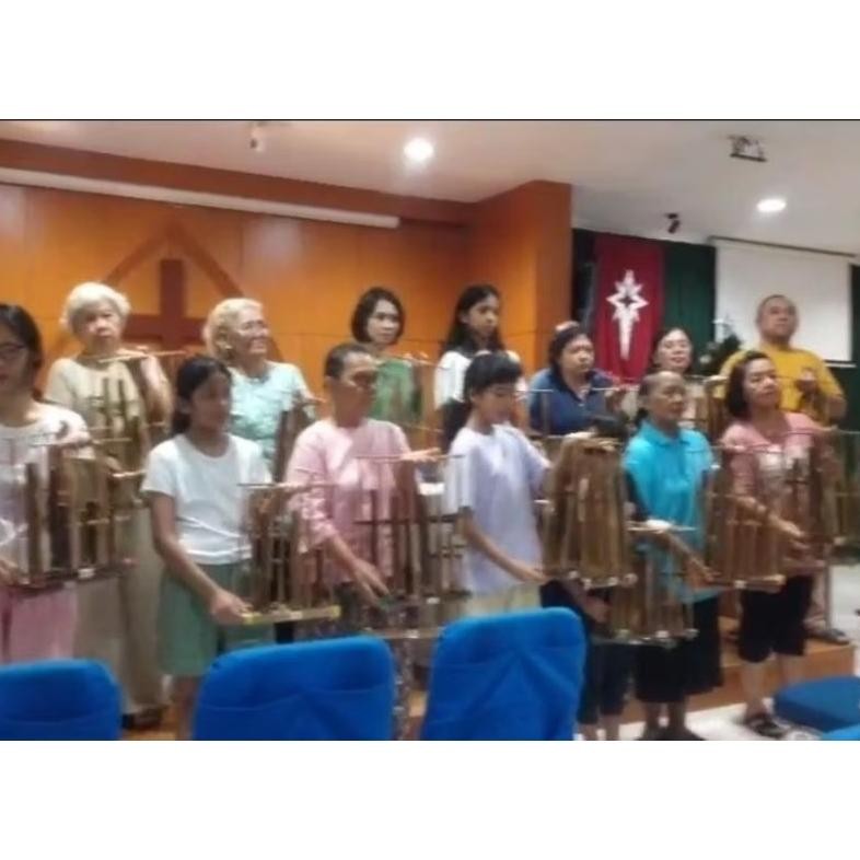 Angklung  Satuan Receh Bisa Pegang Banyak Nadamainan Anak/Dewasa Bernada