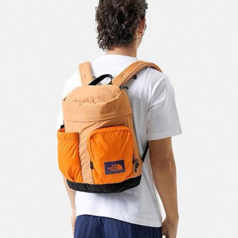 [Original Tnf] - Mountain Daypack Backpack For Men And Women 18L Tnf
