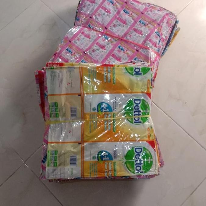 LAYANG - LAYANG / LAYANGAN PLASTIK isi 100 PCS