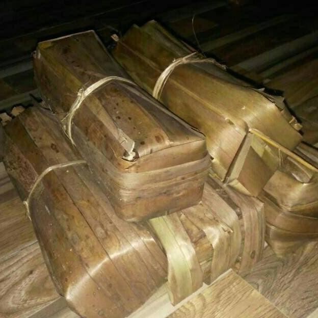 

Gula Aren Pakai Daun 1kg