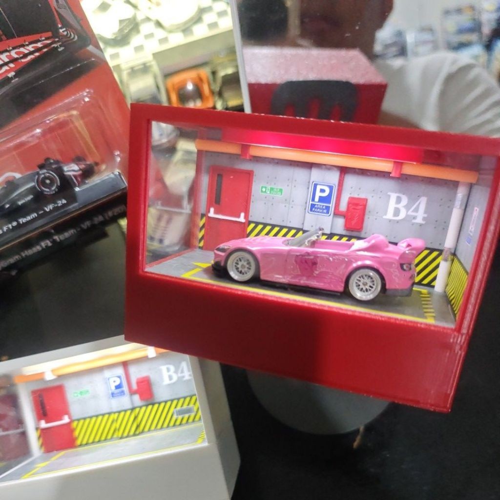 Diorama Diecast Skala 1:64 Bahan Plastik & Akrilik Untuk Display Diecast rechargeble bisa di charge 
