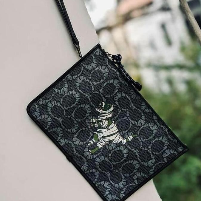 Tas Pria Clutch Charter With Dino Mummified 6932 - Tas Pouch Pria - Clutch Pria - Tas Tangan Pria - 