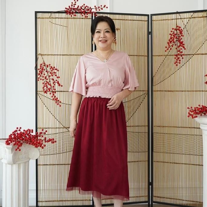 (Victoria Wear House) Jisoo Crop Top Blouse Baju Atasan V Neck Lengan Terompet Pinggang Karet Bahan 