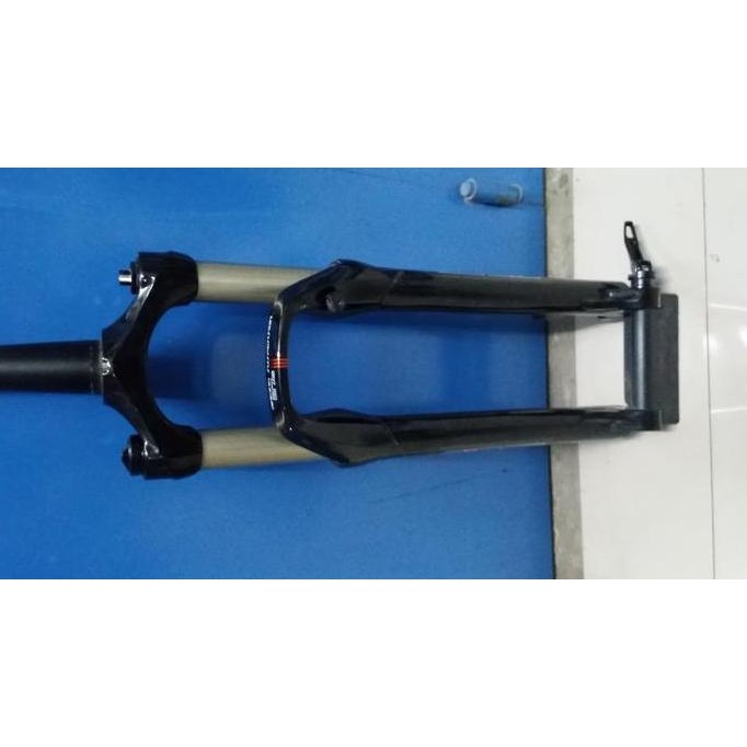 FORK 27.5 RST FIRST TA 15 T120 TAPER BLACK KODE BARANG RJ03105 ORIGINAL DAN TERPERCAYA