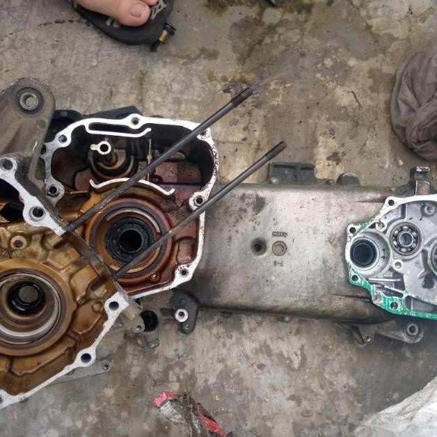 Krengkes rengkes crankcase kalter kanan kiri beat karbu scoopy karbu spacy karbu
