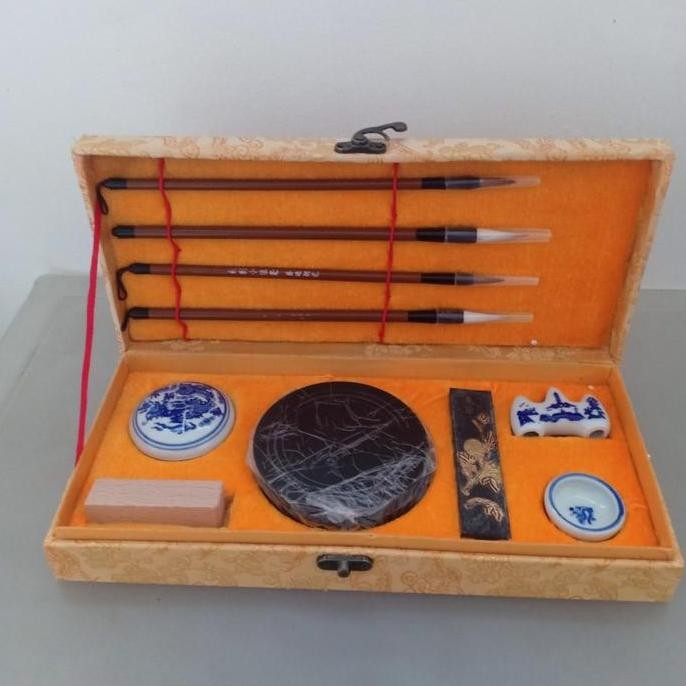 Perlengkapan Kaligrafi Set Tinta Kuas Kaligrafi China Mopit Set 4 Kuas