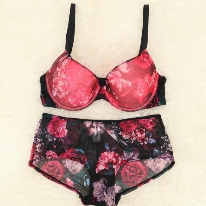 BRA SET AMITIE (VS LASENZA MARKS & SPENCER SORELLA WACOAL TRIUMPH H&M