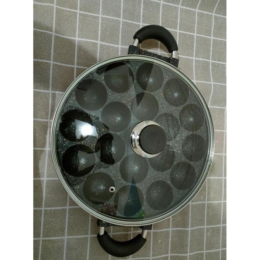 Cetakan Kue 19 Lubang Happy Fun Peralatan Teflon Original