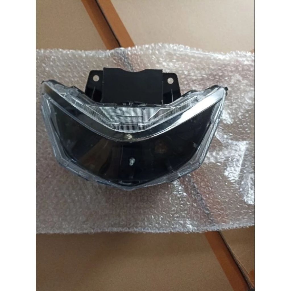 Berkah.Batok Reflektor Lampu Depan Reflektor Hitam Beat Street  New Deluxe 2020-2021-2022-2023 Custo