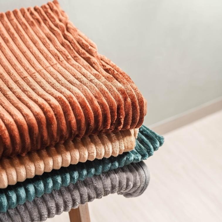 Selimut Polos Jumbo 180x200/ Selimut Vito Polos / Tanpa Tas