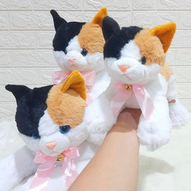 Boneka Lying Cat Esmeralda Boneka Kucing