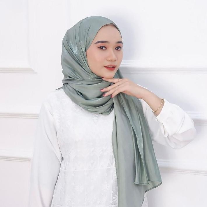 Kekinian Hijab Pashmina Cardenza Silk|| Pashmina Satin Silk|| Pashmina Cardenza Luxury Silk ,,