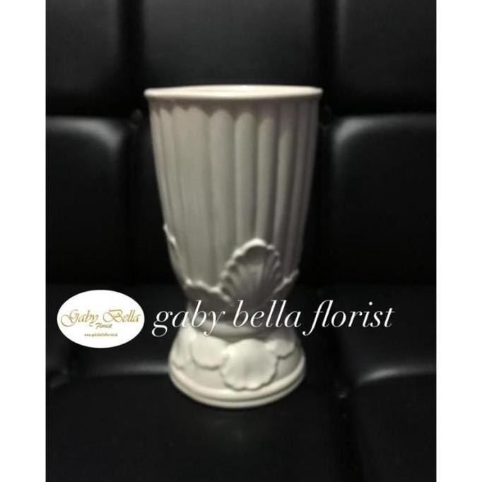 Pot keramik. (8) Vas keramik. Vas keramik putih. Pot bunga putih. Pot