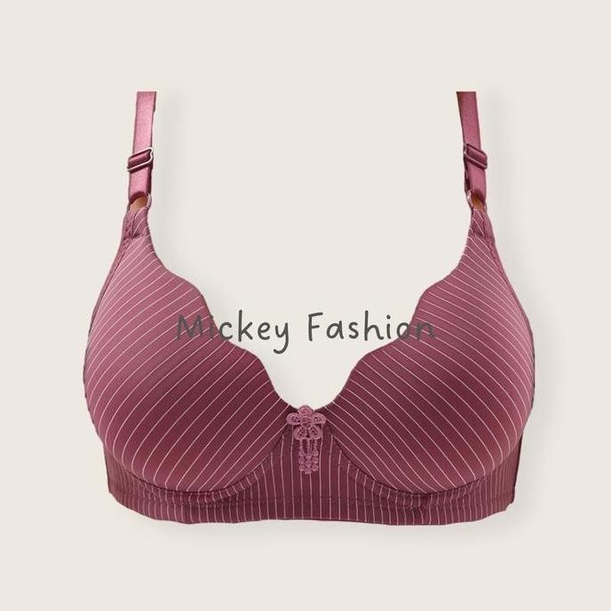 Bra Push Up Wanita Cup B-C Tanpa Kawat Busa Tipis Setrip