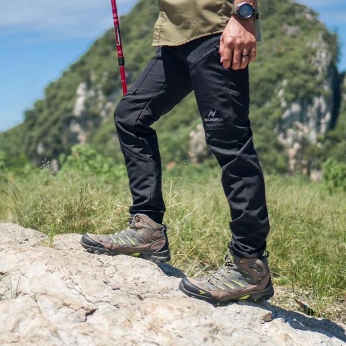 Wildshell Celana Gunung Panthera Series
