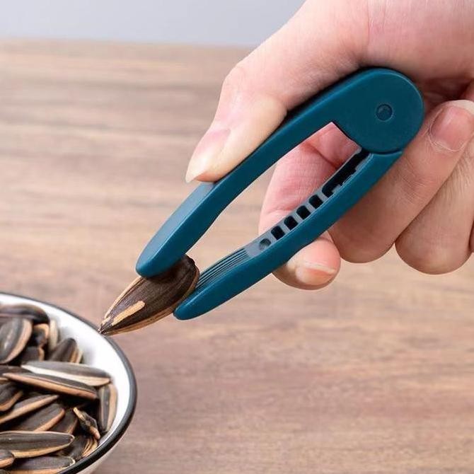 Alat Bantu Pengupas Kupas Kulit Kuaci Kacang Tanah Biji Multifungsi