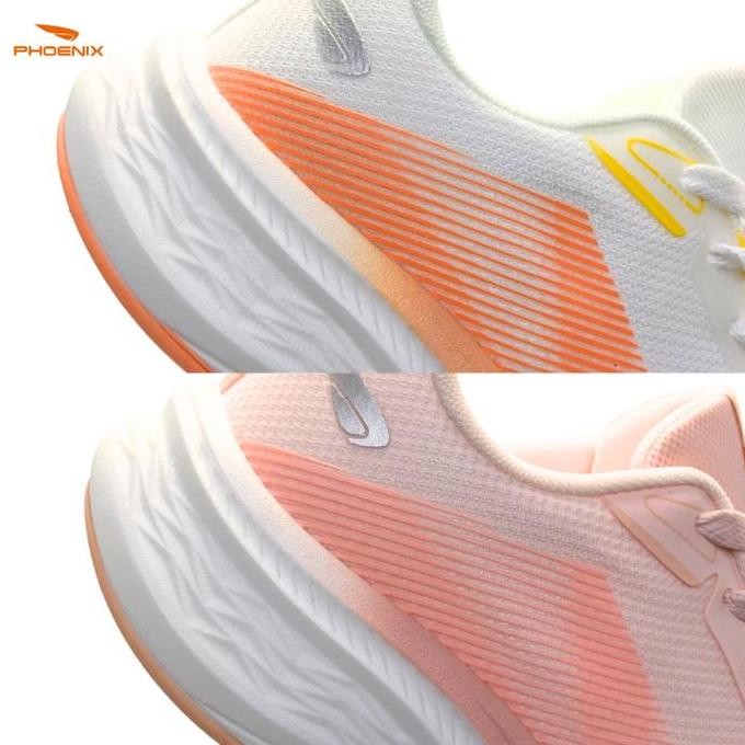 Phoenix Descendent Sepatu Running Wanita