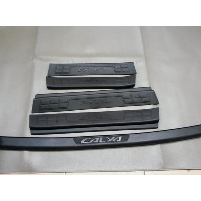 sillplate belakang/samping calya embos