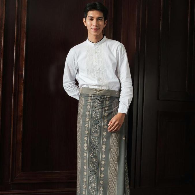 Howel and Co - Lioren (Sarung)