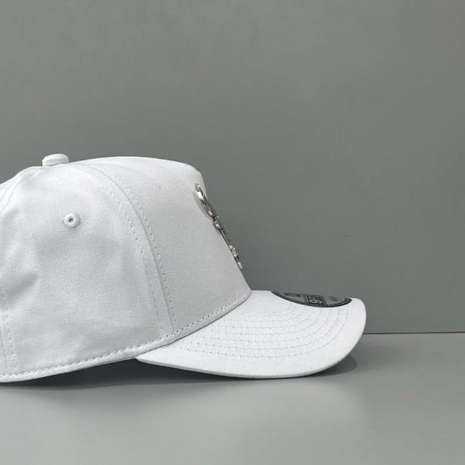 TOPI BASEBALL PUTIH BANTENG BESI SILVER HSS