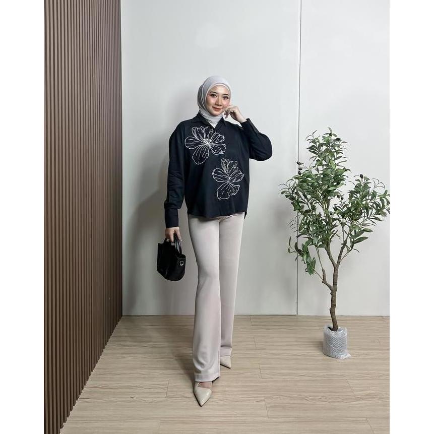 Oioioi- Dinarsya - Kemeja Basic Bordir Nita Rayon Twill Motif Bunga