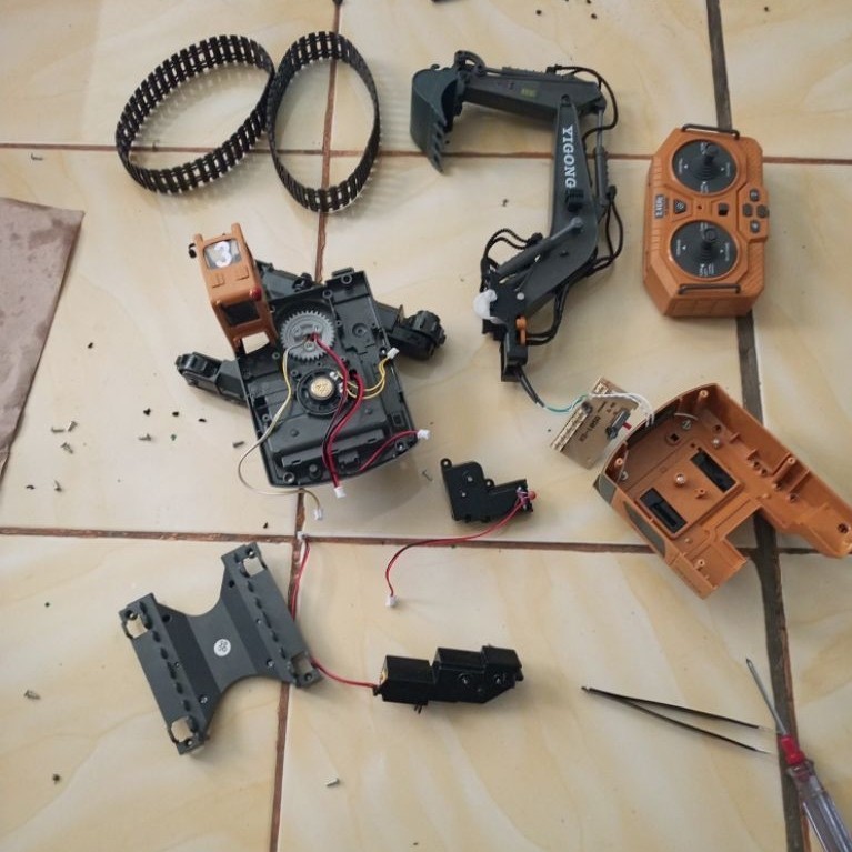 Part cabutan Excavator Yigong (versi1)