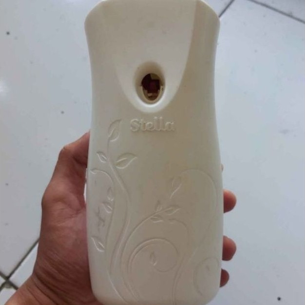 semprotan parfum stella