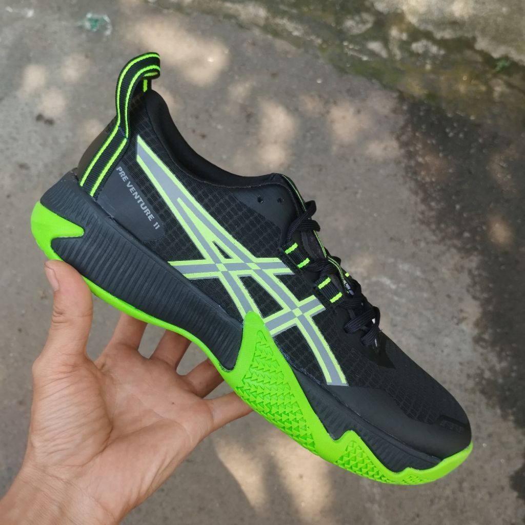 sepatu badminton / Bulutangkis pria sol karet asli