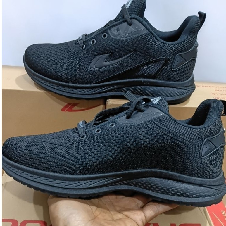 SEPATU SEKOLAH PRO LEXUS Armani (39,44)