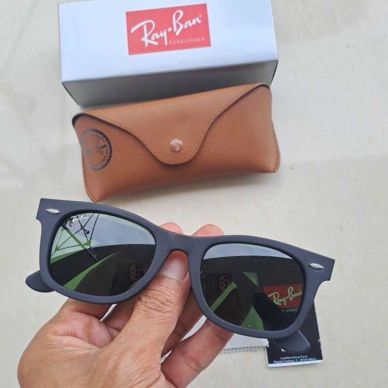 kacamata ray-ban wayfarer square hitam doff kaca hijau sz 52