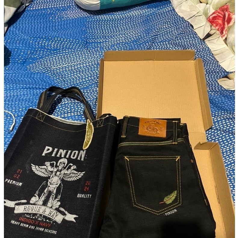Pinion Denim Rogue a way