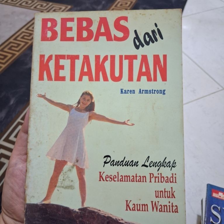 original buku bebas dari ketakutan karen Armstrong
