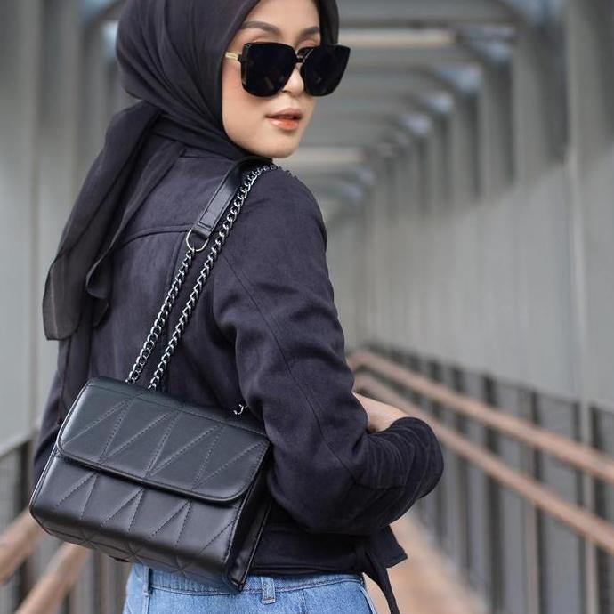 Anekatas- Amara Slibag - Delta Mode - Tas Trendy Simpel Hitam Selempang Nita