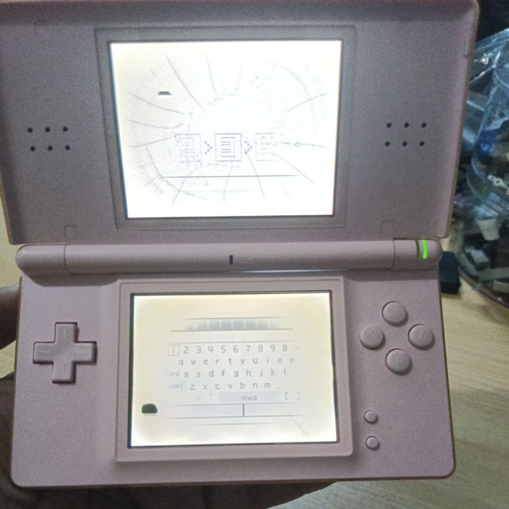 NDS Lite Hello Kitty Rose Gold minus LCD saja tombol smua aman